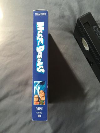 Disney MEET THE DEEDLES 1998 VHS RARE Paul Walker 4