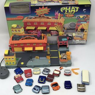 Rare Phat Boyz City Fire Station Set,  17 Cars (2003)