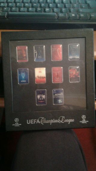 Rare Uefa Champions League Boxed Commerative 10 Pin Set