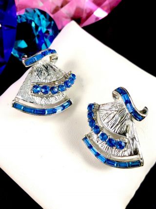 Rare Stunning Coro Pegasus Silver - Tone Sapphire Rhinestone Fan Clip Earrings