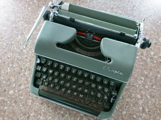 Rare Olympia Sm2 Typewriter Green Qwertz - Optometry Keys -