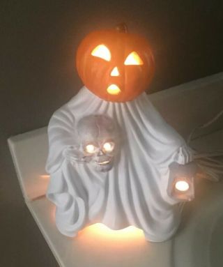 Vintage Halloween Ceramic Mold Pumpkin Head Ghost Holding Skull 1983 RARE 2