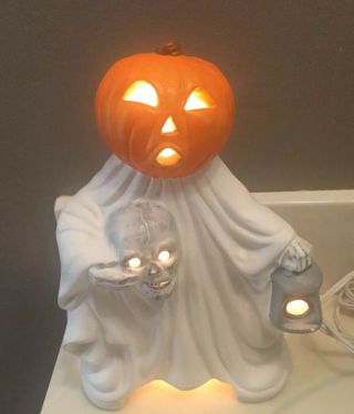 Vintage Halloween Ceramic Mold Pumpkin Head Ghost Holding Skull 1983 RARE 3