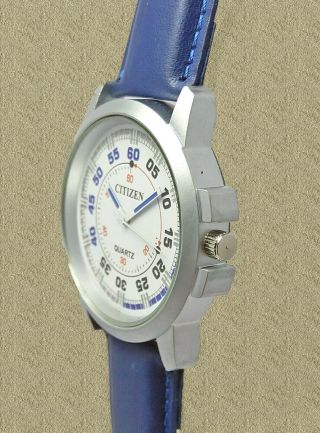 CITIZEN Men ' s Quartz Watch w/Rare White/Bllue Face Styling Fast USA Shipper 11 3