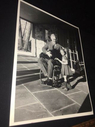 RARE KODAK PHOTO: Franklin D.  Roosevelt in his wheelchair at Cottage.  1of2 Known 8