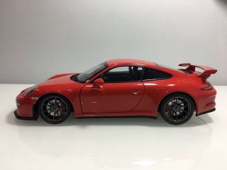 1:18 Minichamps Porsche 911 GT3 (991.  1) ; Red (Dealer Edition) - Rare 2