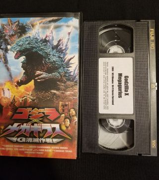 Godzilla Vs.  Megaguirus Toho Video Clamshell Vhs Rare Oop Horror Sci - Fi Japanese