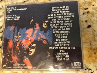 KISS CD Rare Destroyer Demos 1976 And Out - takes Disc Is Silver 2