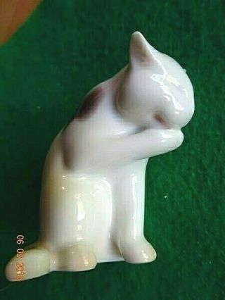 Rare Old B&g Danmark Small Porcelain Cat Figurine 2143 Bing & Grondahl Denmark