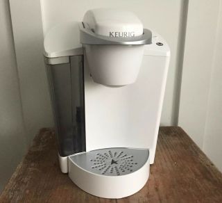 K40 Keurig Coffee Maker Elite Bright White K - Cup Rare