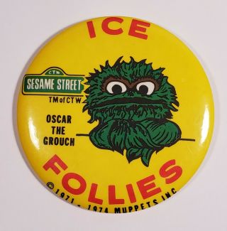 Vintage Sesame Street Ice Follies Oscar The Grouch Souvenir Pin Button 1974 Rare