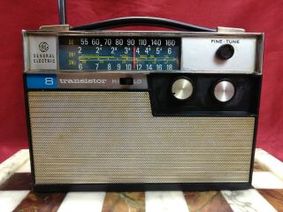 Rare Vtg.  1960s General Electric 8 Transistor Marine Weather Radio W/ Fine Tune