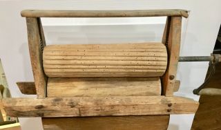 Antique Wood Clothes Wringer Washing Machine Top Very Old Very Rare