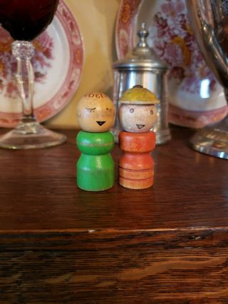 2 Rare Fisher Price Little People Red Girl & Green Girl For 990 And 994