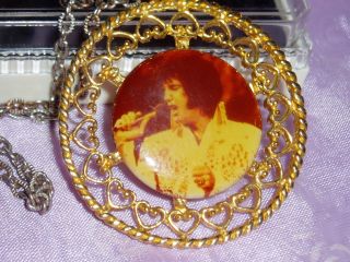 Vintage Rare Elvis Presley Picture Pendant Necklace W/original Box