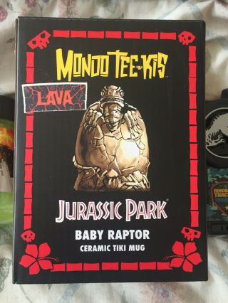 Mondo Jurassic Park Baby Raptor Tee - Kis Tiki Mug Rare Lava Variant Exclusive Wow