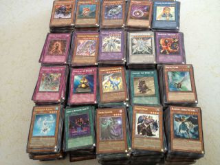 200 Yugioh Cards (40 Rares) No Duplicates