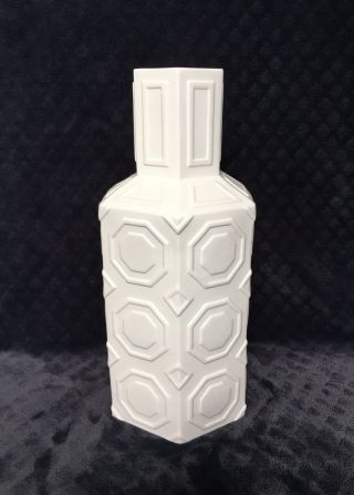RARE Modernist Jonathan Adler Octagonal Geometric Shaped White Ceramic Vase 2