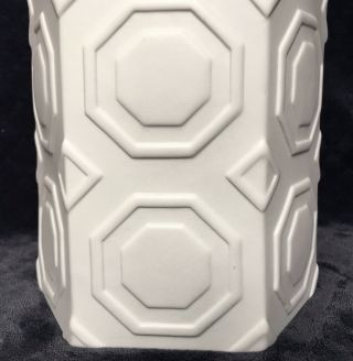 RARE Modernist Jonathan Adler Octagonal Geometric Shaped White Ceramic Vase 5