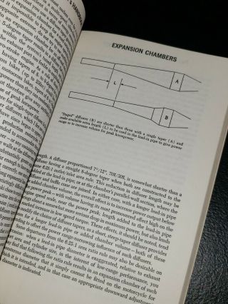 Two Stroke Tuners Handbook by Gordon Jennings 1973 RARE H.  P.  Books 7