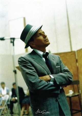 Frank Sinatra Poster Shot Rare Hot 24x34 - Vw0