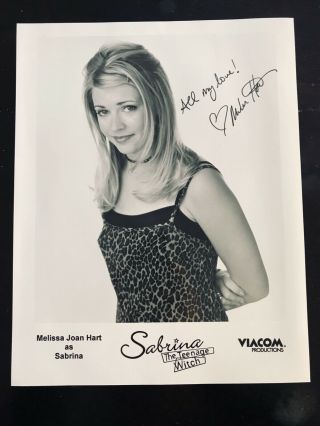 Rare Melissa Joan Hart 1997 Signed 8x10 Sabrina The Teenage Witch Clarissa