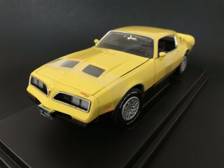 1977 Pontiac Firebird Formula Htf Yellow 1/18 Ertl American Muscle Rare
