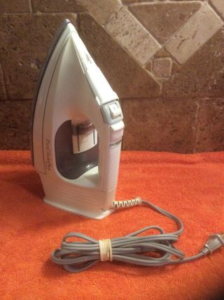 Bernette Pro Glide Plus Clothing Steam Iron Model 1961 France Discontinued Rare