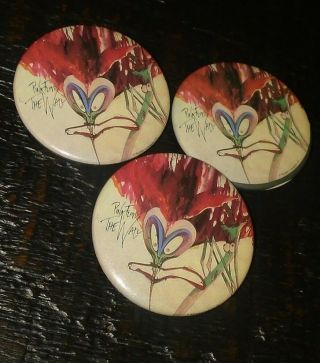PINK FLOYD THE WALL MUSIC VINTAGE BUTTON PIN RARE MEMORABILIA COLLECTIBLE L@@K A 3