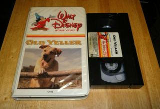 Old Yeller (vhs,  1957) Walt Disney White Clamshell Classic Rare Vintage
