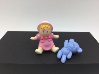 Rare Fisher Price 1 - 1/2 " Girl Doll House Baby Plus Blue Teddy Bear Bonnet