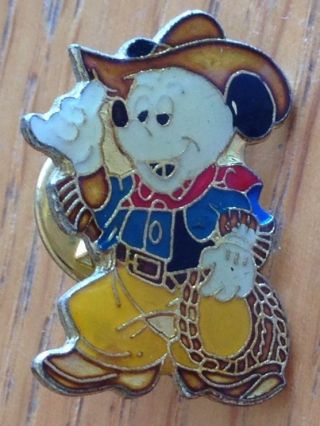 Cowboy Mouse Cartoon Pin Badge Rare Top Quality (d1)