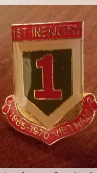 1st Infantry Division Vietnam 1965 - 1970 Lapel Pin Rare Find