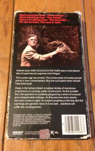 Holocaust 2000 (VHS) 1978 cult horror stars Kirk Douglas,  Simon Ward RARE 2