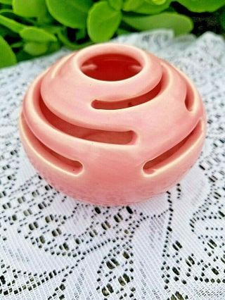 Vtg.  PANSY POT Flower Frog Vase Designs Carmel California Pottery RARE PINK 2