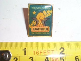 Big Bird Sesame Street Live Pin Rare Jim Henson Prod Vee Corp Union Made 66390