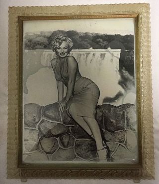 Marilyn Monroe 8 X 10 Photo Niagara Falls - Rare W/ Vintage Frame 1953