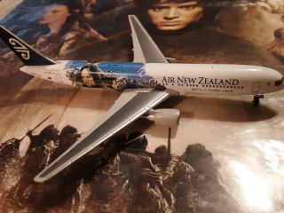 Lord Of The Rings " Air Zealand Mini - Jet " Airline To Middle - Earth Very Rare