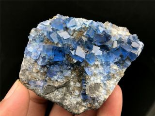 116g Find Natura Rare Blue Cube Fluorite Mineral Specimen/china