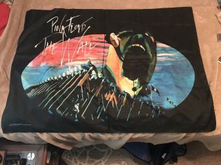 1982 Pink Floyd “the Wall”silk Tapestry (rare)