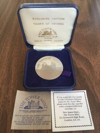 Tower Of London Solid Nickel Silver Coin Rare 1982