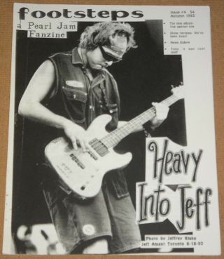 Pearl Jam 1993 Footsteps 8 x 11 fanzine booklet Issue 4 / 42 pages rare photos 4