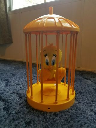 Rare - 1998 Tweety Bird Plush In Bird Cage,  Motion Sensor,  Talks - Play By Play