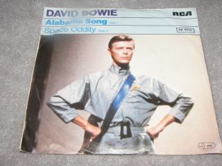 David Bowie 45rpm Record Alabama Song And Space Oddity (rare German Ps)
