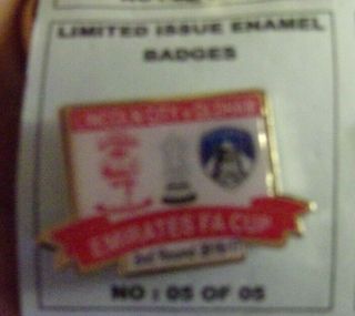 Lincoln City Oldham Rare Rare Red/white Cup Badge