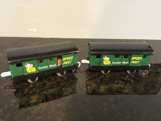 Tomy/trackmaster Thomas & Friends Sodor Mail Speed Post 2 Mail Cars.  2006 Rare