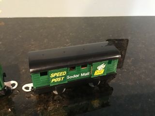 TOMY/Trackmaster Thomas & Friends SODOR MAIL SPEED POST 2 MAIL CARS.  2006 Rare 3