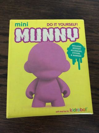 Kidrobot Diy Pink Mini Munny - Designer Art Urban Vinyl Toy Figure - Mib Rare
