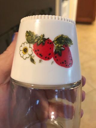 Gemco Vintage Salt&pepper Shakers Glass With Strawberries Rare Hard To Find 70s?
