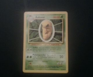 Rare Kakuna 33/102 Base Set 1 Pokemon Card